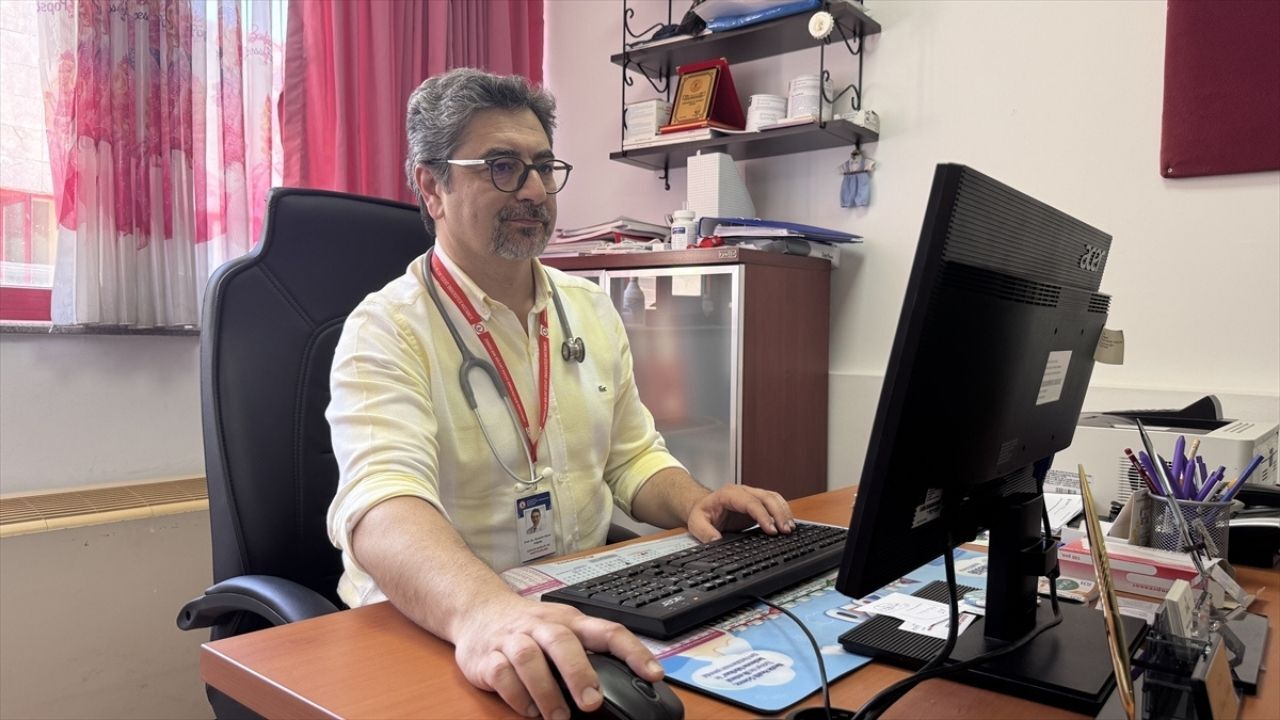 Yaz Aylarında Bebek Sahibi Olanlar Dikkat! Güneş Kremi Seçerken Bu Hatayı Sakın Yapmayın Alerjiye Yol Açabilir (1)