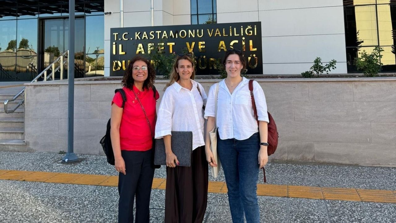 7 Ilde 102 Görüşme Yapıldı! İzmirli Akademisyenlerden Afetlere Karşı Yeni Iletişim Modeli (2)