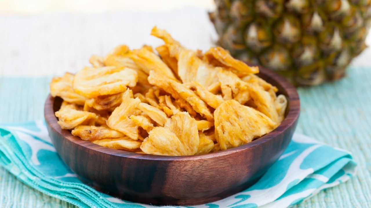 Ananas Nasıl Kurutulur Evde Hazırlayan Aylarca Tüketiyor! Deneyen Her Yaz Tekrar Yapıyor (1)