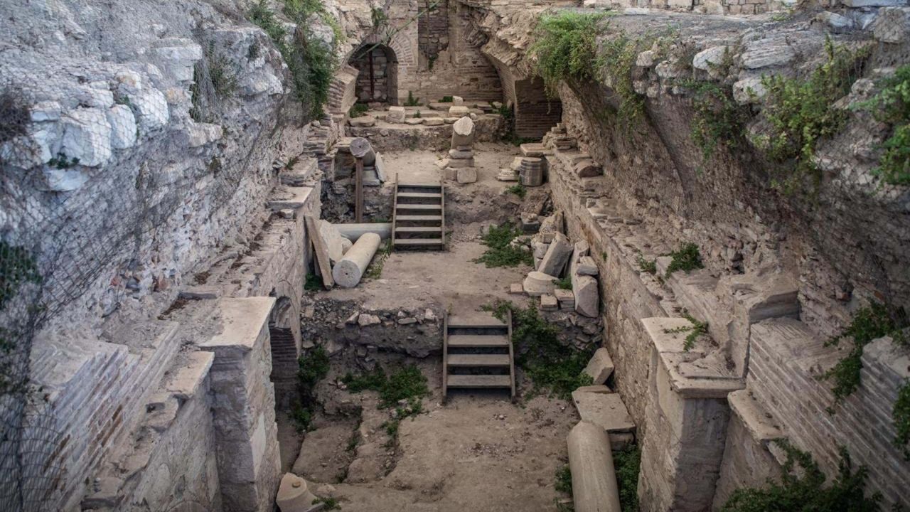 Aydın Kadikalesi