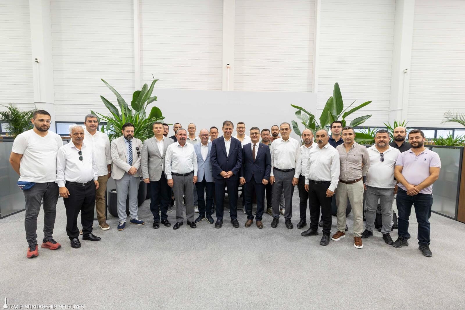 Başkan Tugay’dan İzbeton Çalışanlarına Ek Iyileştirme! Zam Oranı Belli Oldu (3)