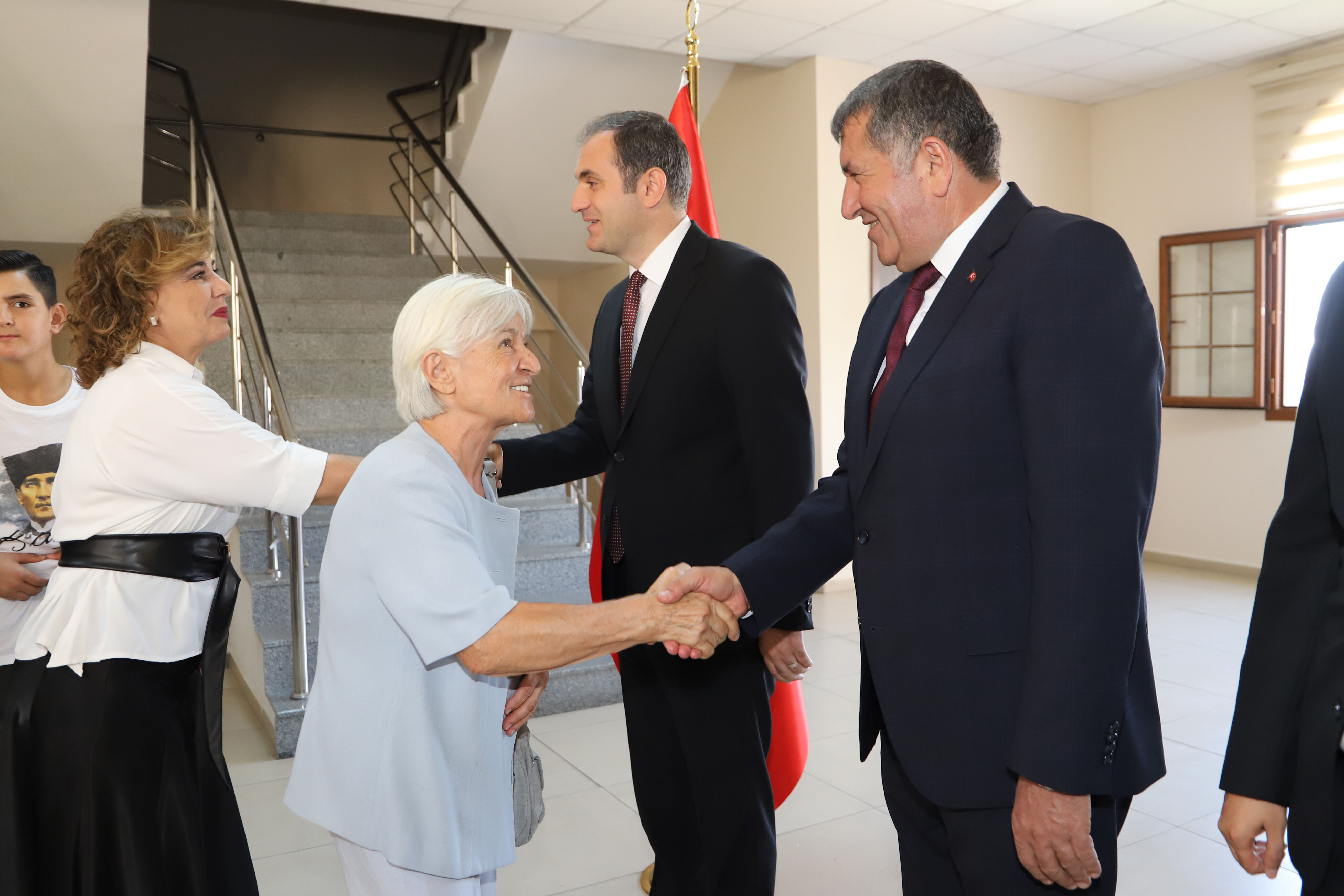 Bayındır Kırmızı Beyaza Bürünecek! Türk Bayrakları Ve Meşalelerle Yürüyüş Düzenlenecek (2)