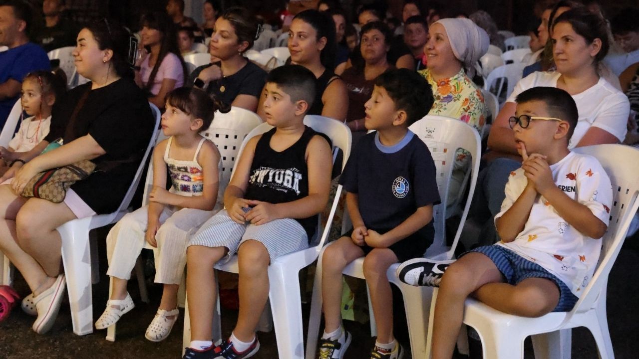 Çiğli’de Yaz Boyunca Süren Tiyatro Etkinlikleri Tamamlandı (1)