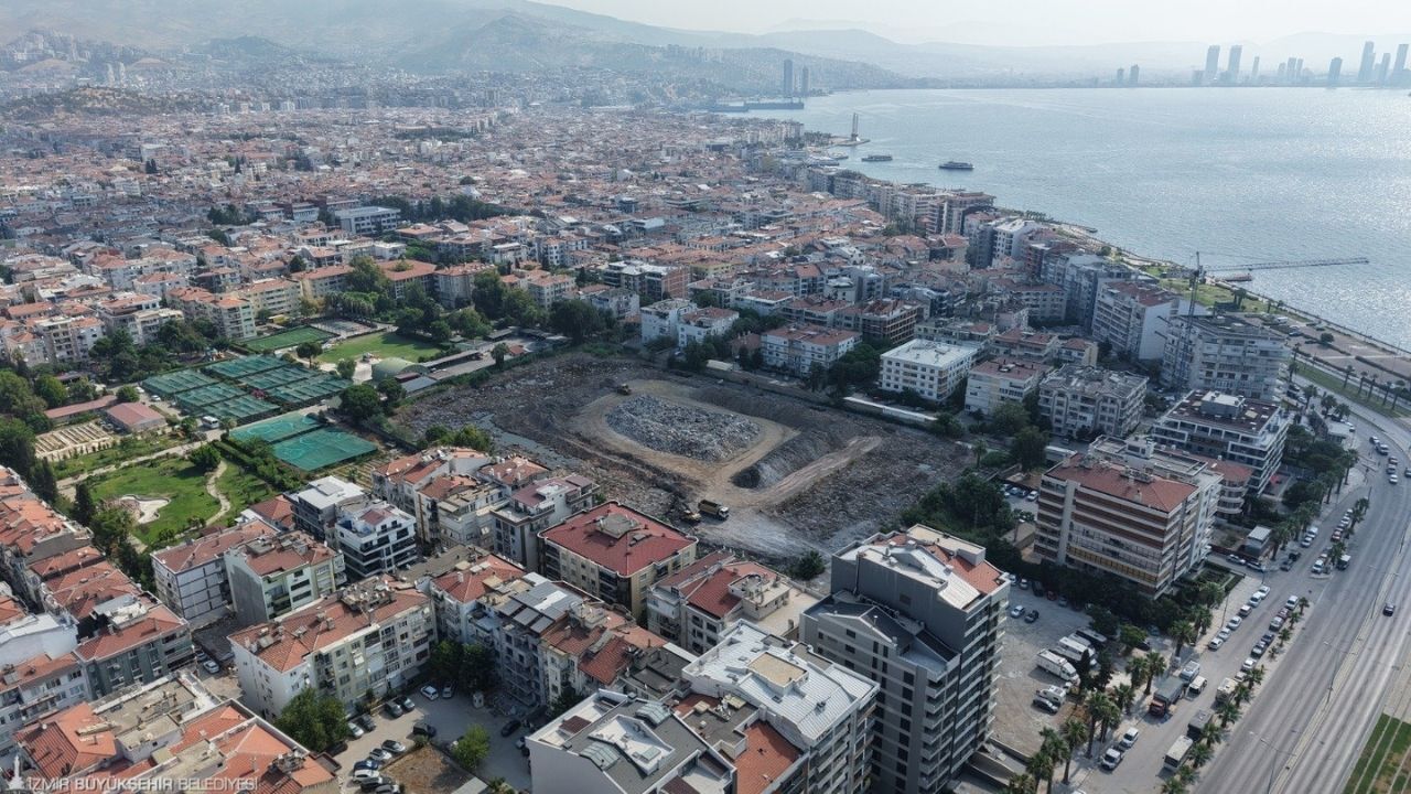Karşiyaka Stadi2