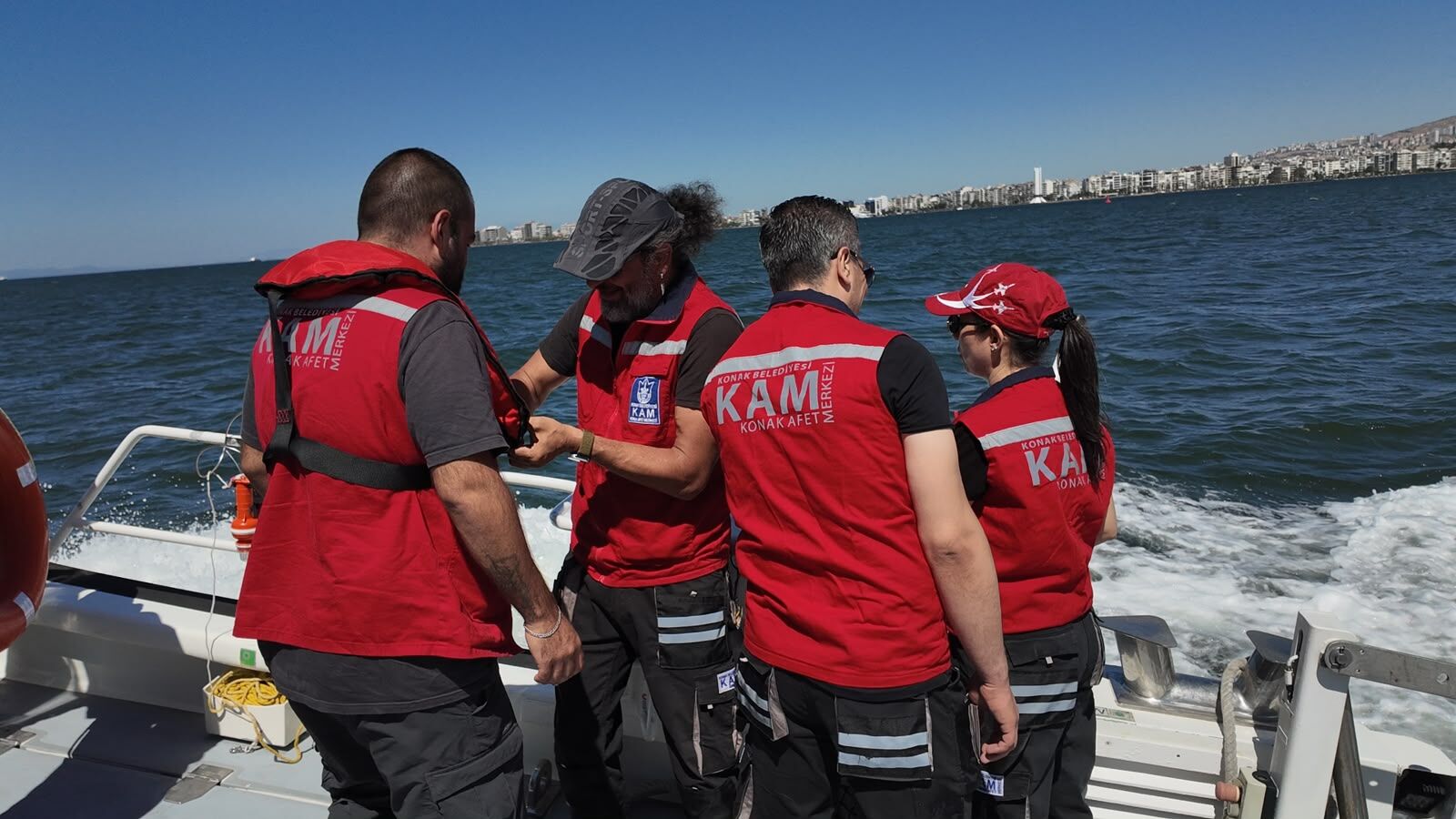 Konak’ın Can Kurtaran Timi Bu Kez Hayvanlar Için Harekete Geçti (1)