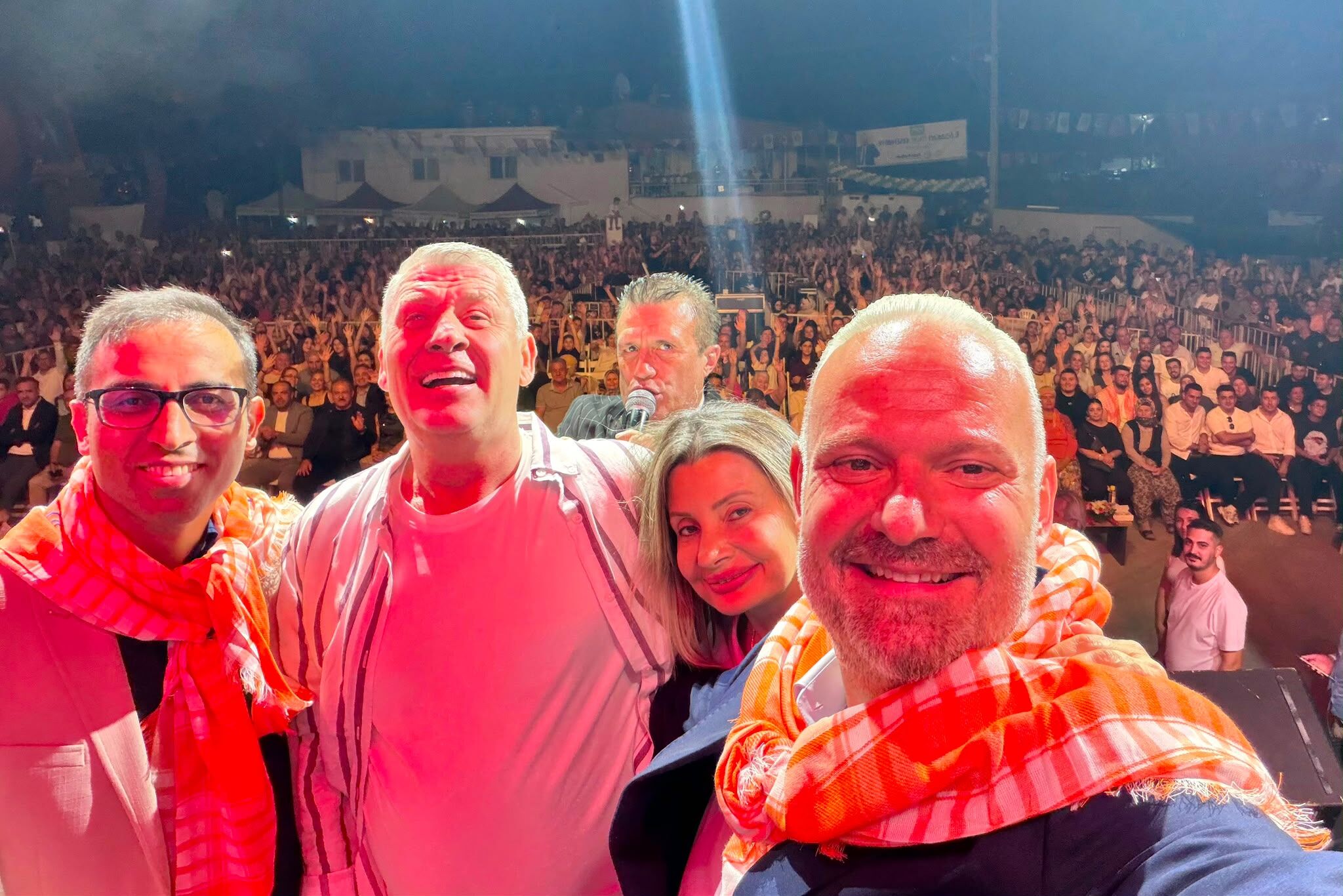 Menemen’de İncir Festivali Binlerce Kişiyi Buluşturdu! Ünlü Isimler Sahne Aldı (1)
