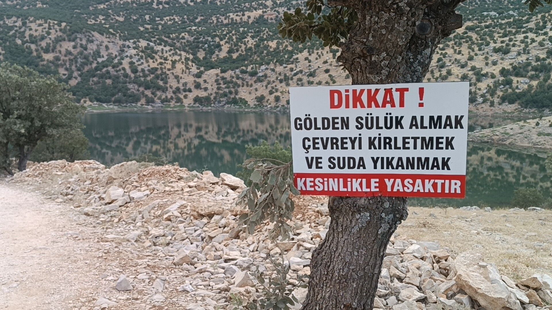 Şifa Arayanlar Buraya Akın Ediyor! Dağların Arasındaki Doğa Harikası (2)