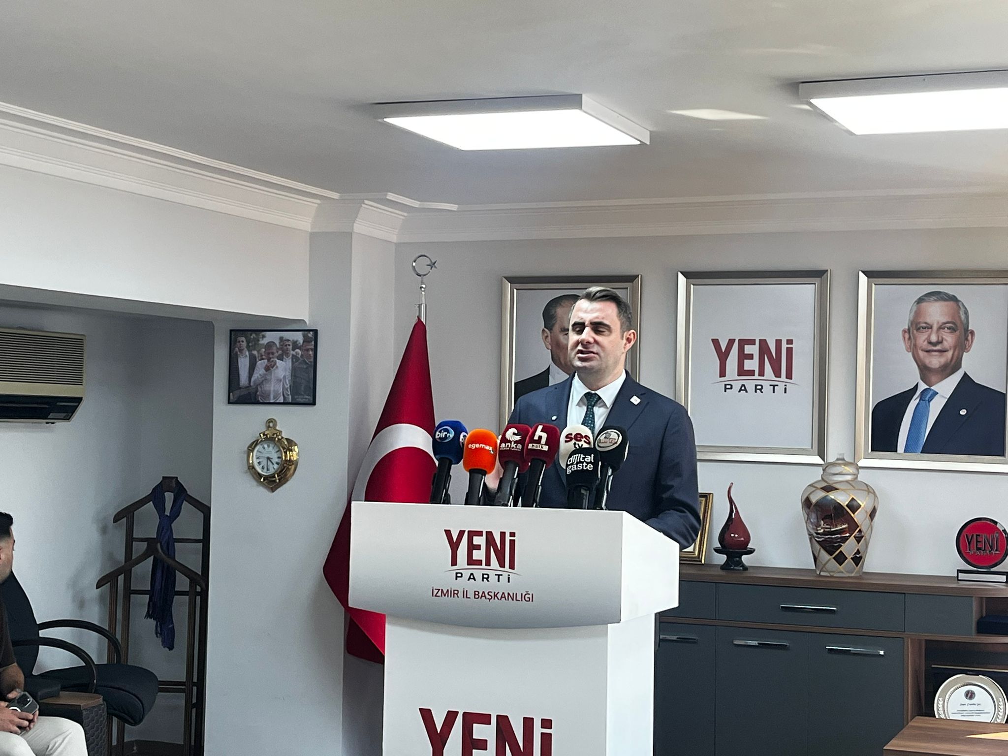 Yeni̇ Parti̇ Çağatay Güç (1)