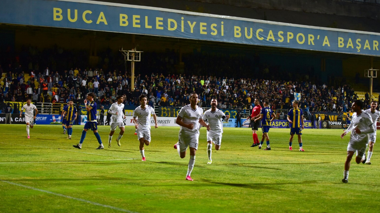 Altay’ın gençleri derbide kazandı: İlk galibiyete meşaleli karşılama