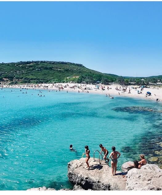 İzmir’in mavi sırrı ortaya çıktı! Cam gibi deniz, altın sarısı kum: Kumun üzerinde yürürken denizin rengi değişiyor