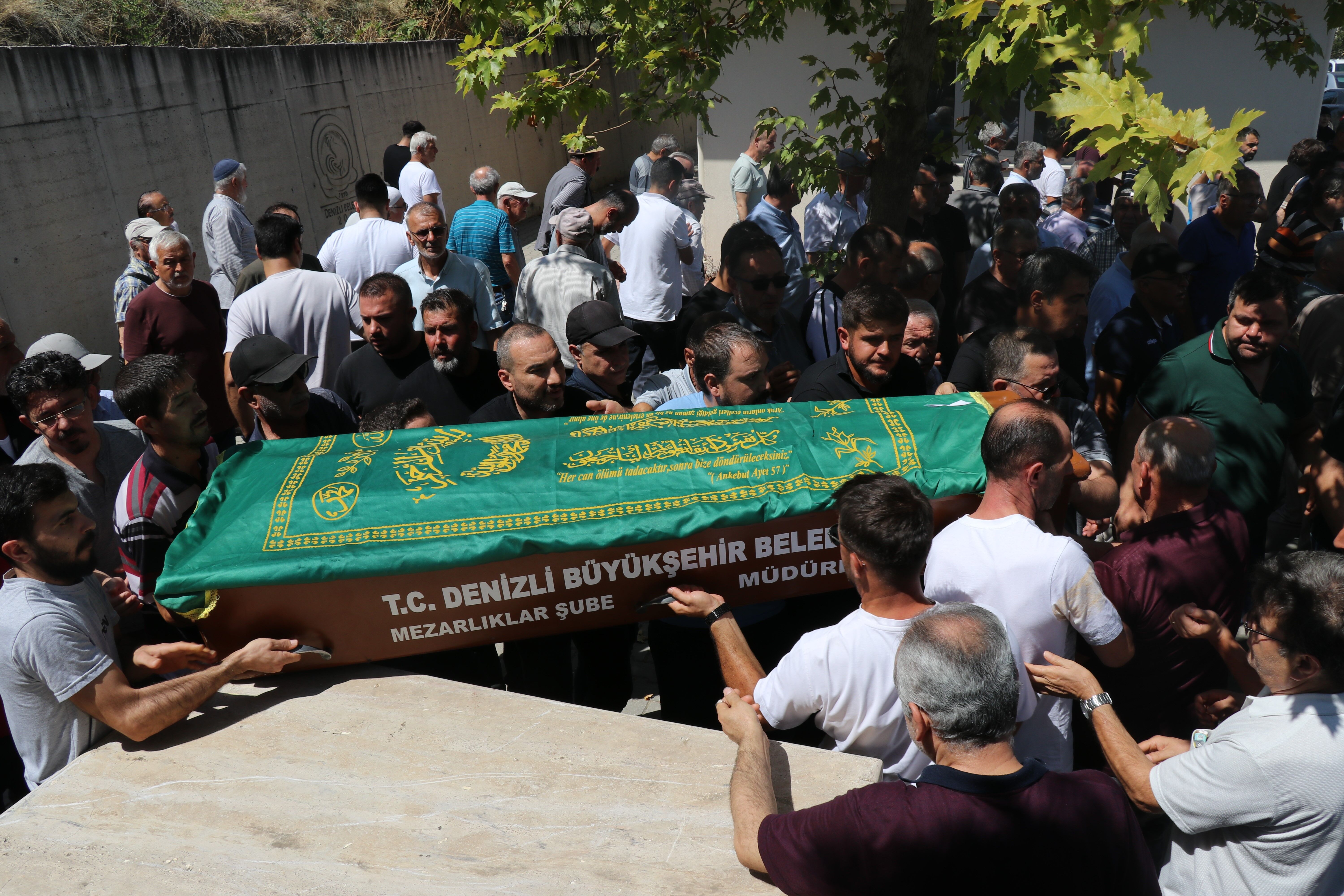 Aynı Gün Iki Acı Kayıp Baba Ve Oğul Son Yolculuklarına Uğurlandı (1)