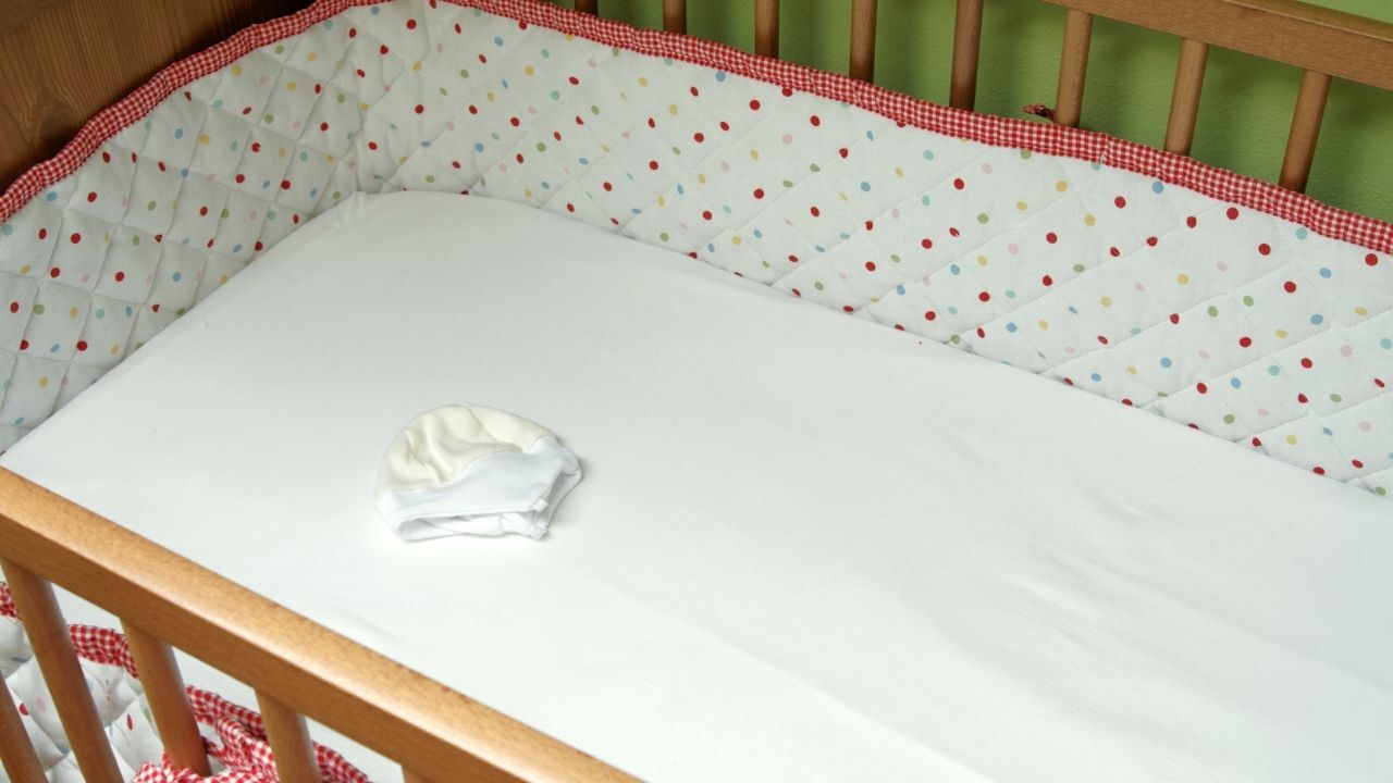 Bebeği Olanlar Dikkat! Kumaşı Kadar Temizleme Yöntemi De Önemli Bebeklerin Yatakları Nasıl Temizlenir (1)