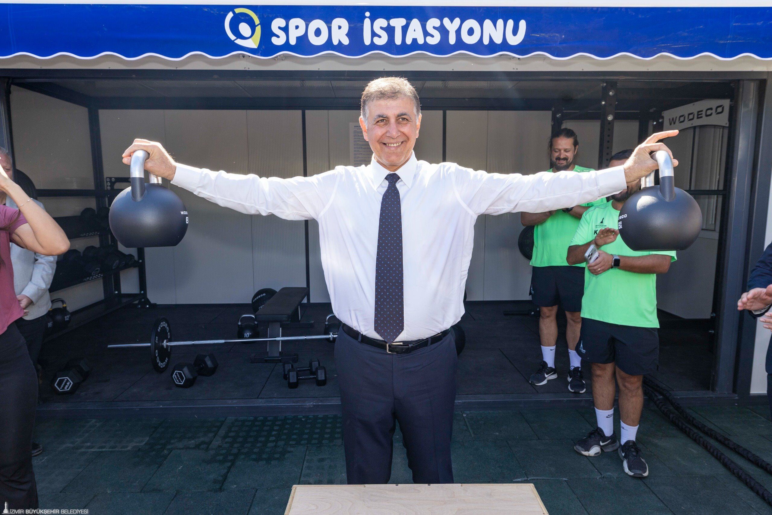 Bucalılara Müjde! Yıllardır Atıl Durumdaydı Halk Parkı Hizmete Açıldı (1)