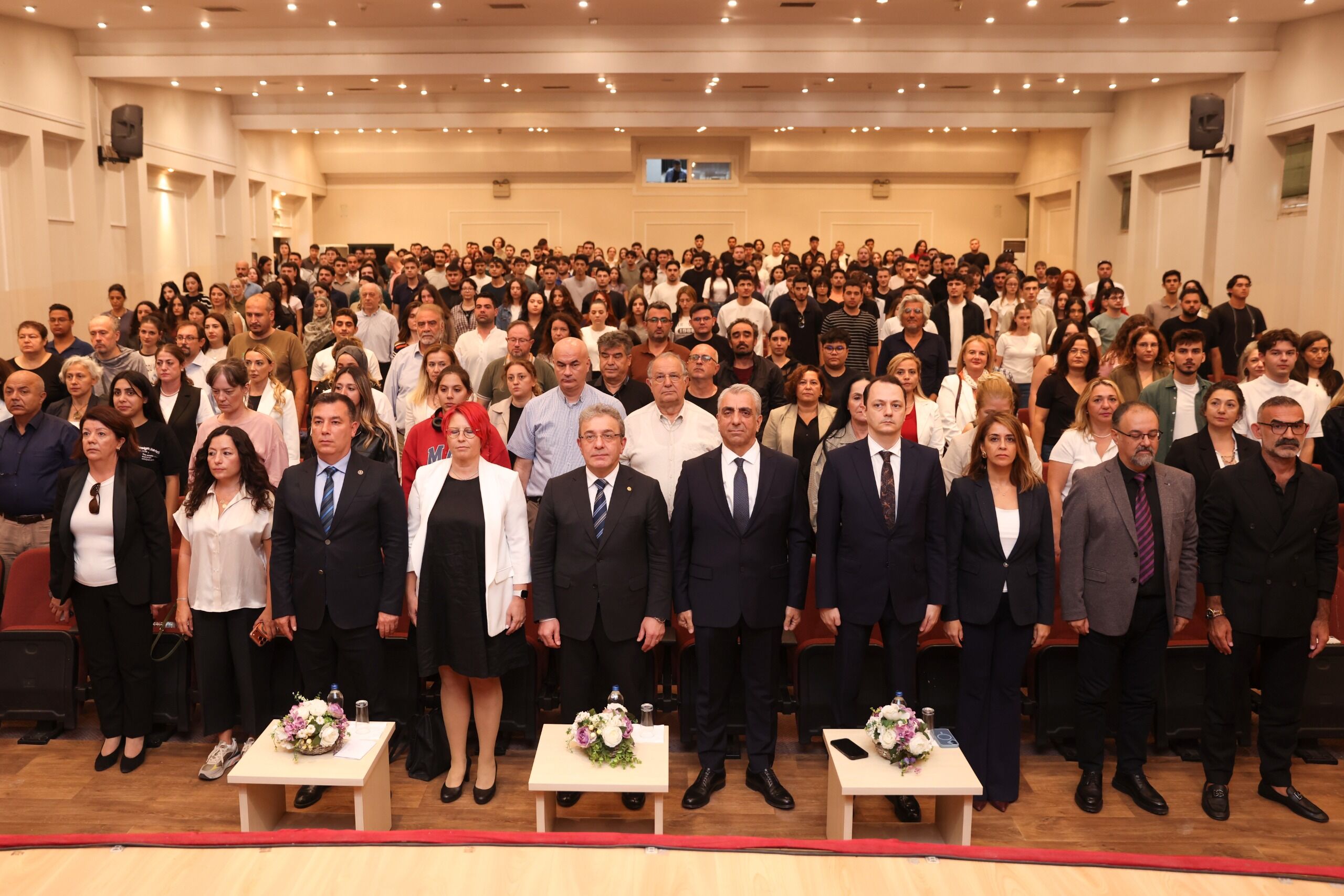 Deü’de 2026 2027 Akademik Yılı Başladı Fakültelerde Ilk Ders Heyecanı (2)