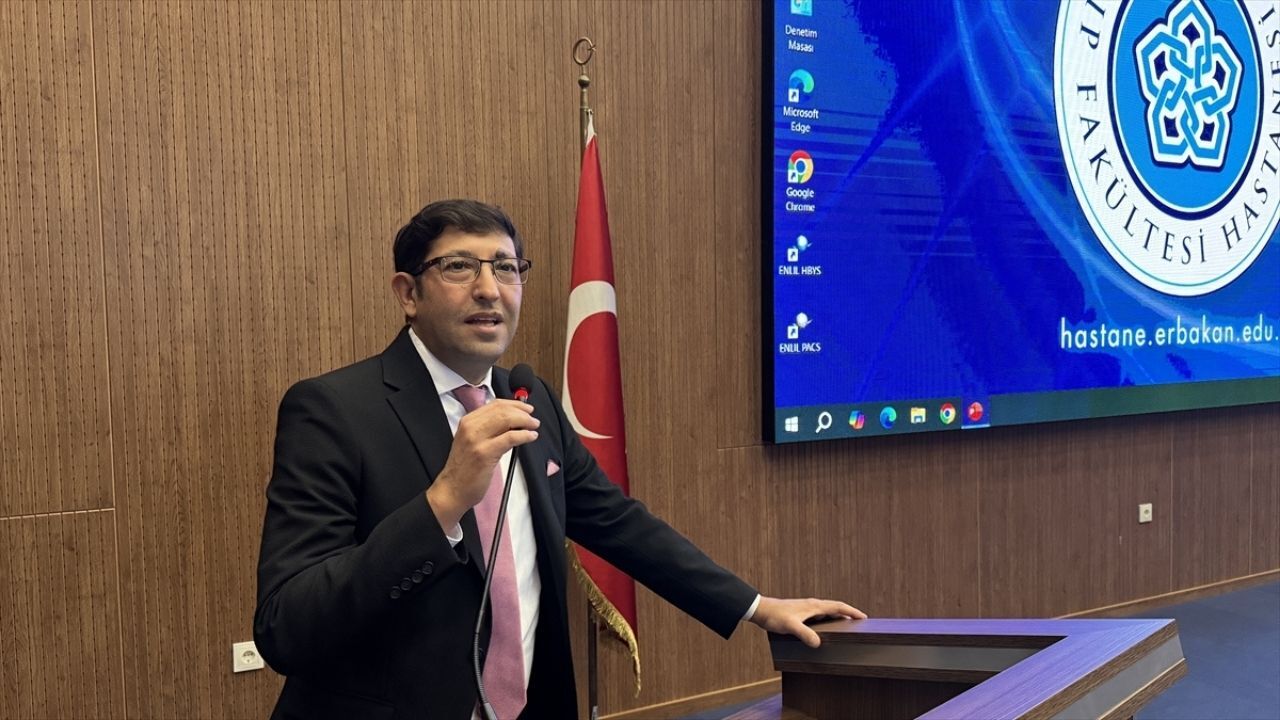 Eklemlerde Şişlik Ve Kızarıklık Varsa Dikkat! Uzmanı Uyardı Hastalık Riskini Etkileyebiliyor (1)