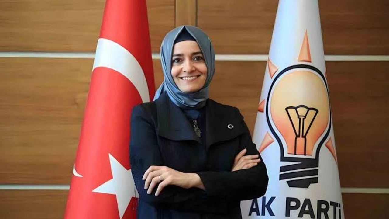 Fon soruşturmasında adı geçmişti, Eski Bakan Fatma Betül Sayan Kaya kimdir? Eşi kim, çocuğu var mı?