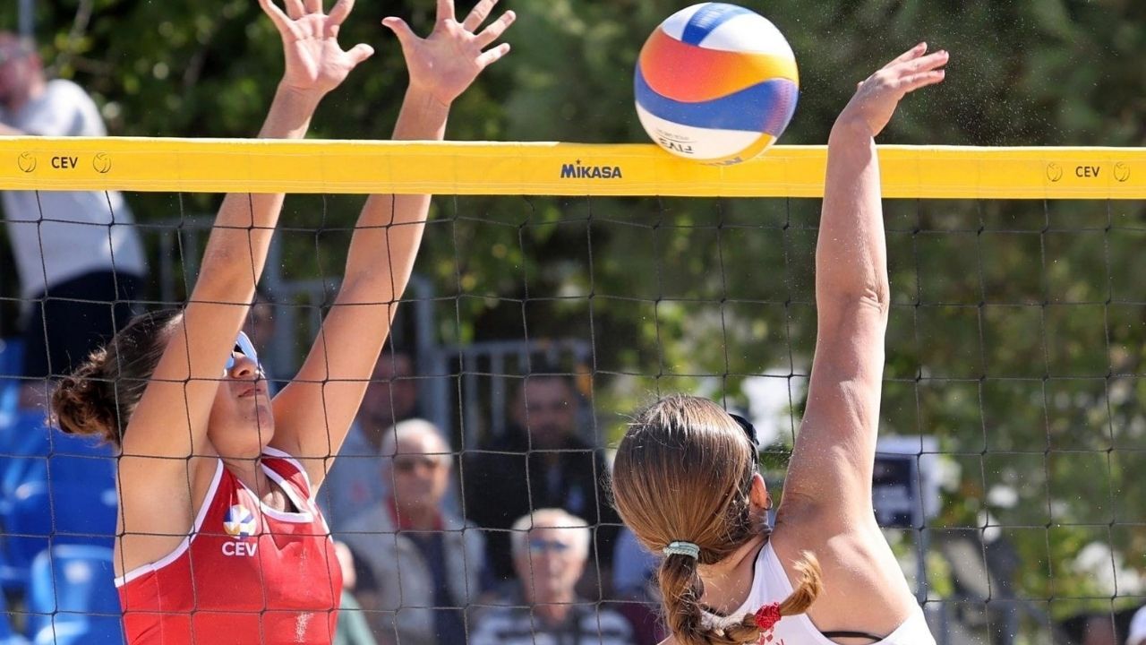 Foça’da Avrupa Şampiyonası Heyecanı Başladı 35 Ülkeden 70 Takım Mücadele Ediyor (1)