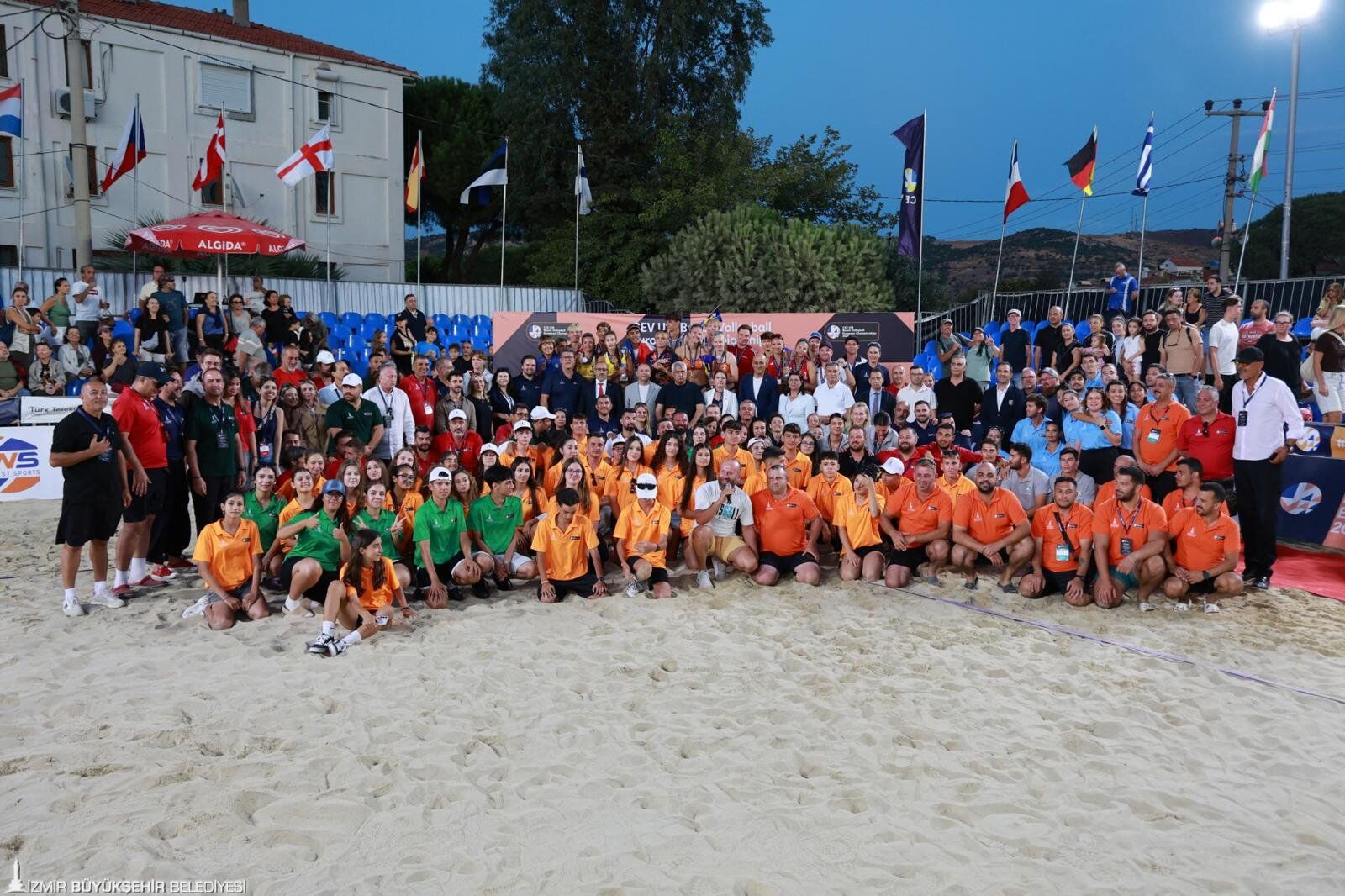 Foça’da Plaj Voleybolu Heyecanı Sona Erdi Avrupa Şampiyonları Belli Oldu (2)