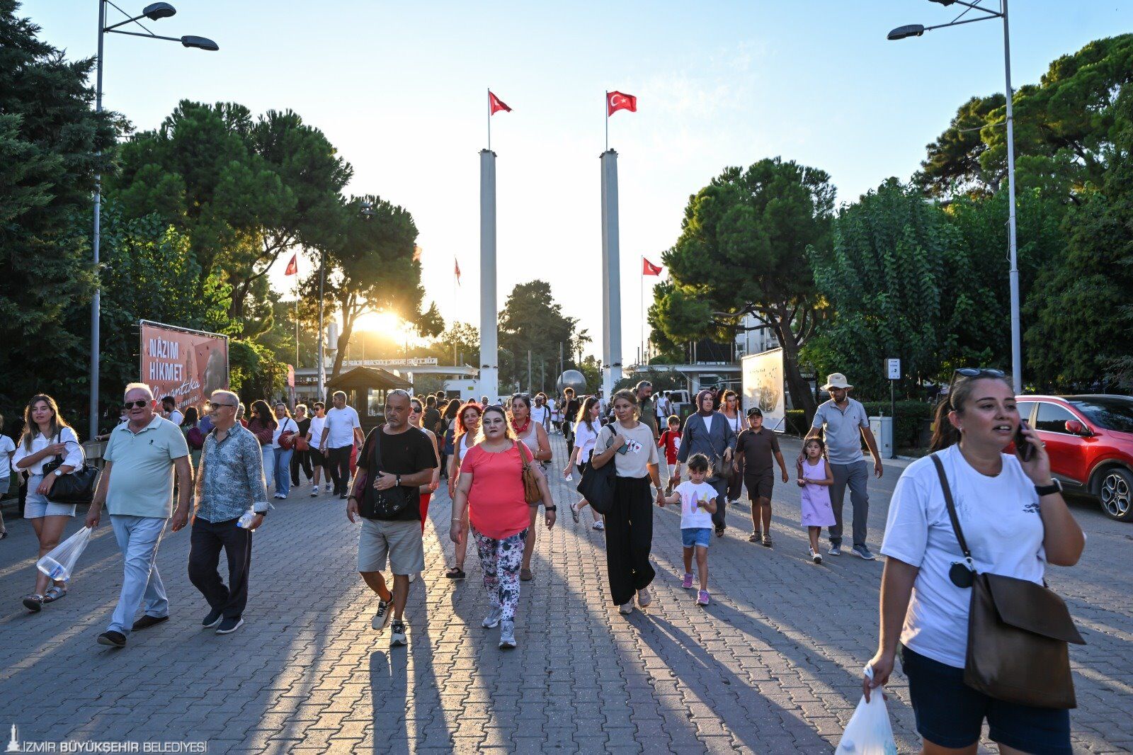 Fuarda Dikkat Çeken Yarışma İzmir'i Bilen Hediyeler Kazandı (2)