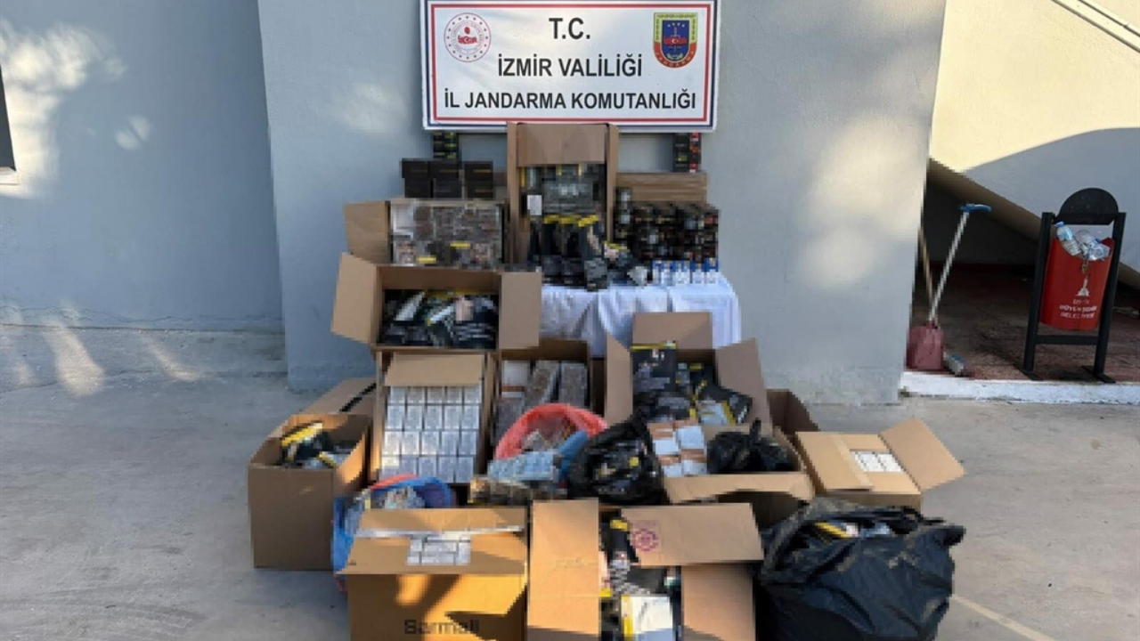 İzmir’de kaçakçılık operasyonu! Binlerce ürün ele geçirildi