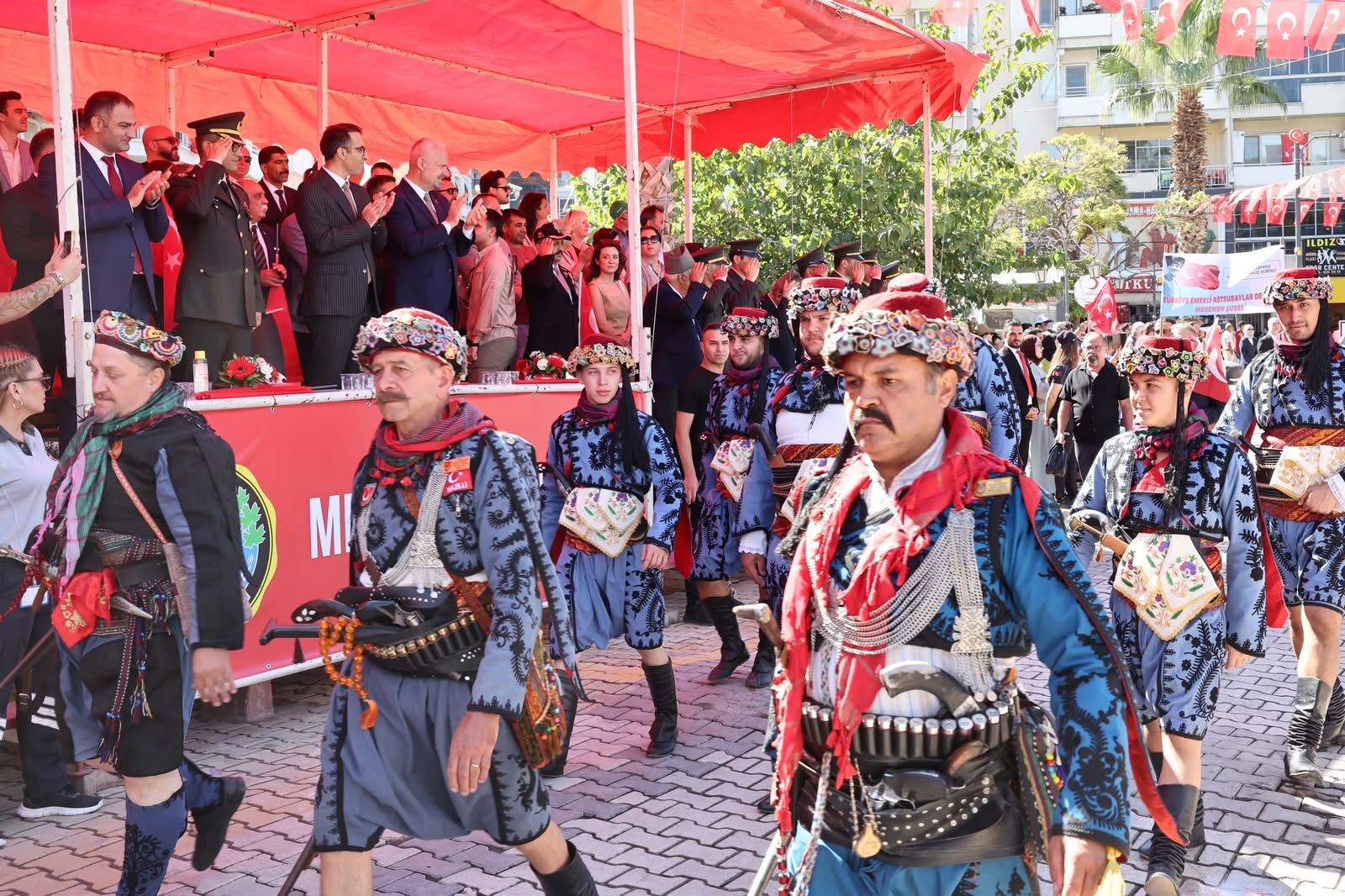 Menemen’de Kurtuluşun 104. Yılı Törenle Kutlandı (2)