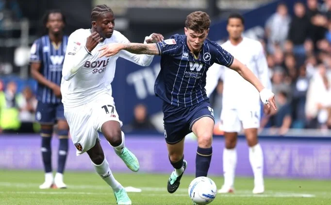Millwall-West Ham derbisinde inanılmaz geri dönüş! 6 dakikada her şey tersine döndü