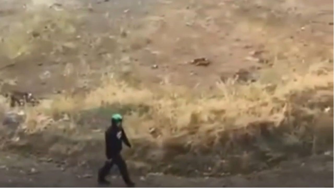 Okul Önünde Korku Dolu Anlar Elinde Gören Polisi Aradı (1)