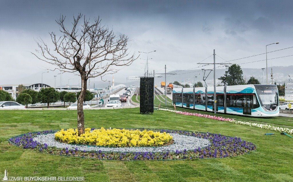 Okulların Açılmasıyla İzmir Trafiğinde Yoğun Mesai Başladı 85 Kamera 24 Saat Görevde (2)