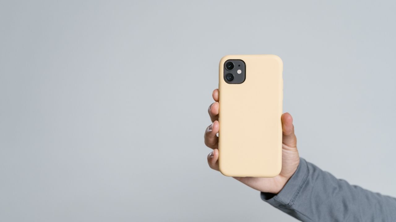 Telefon Kılıfları Yıkanır Mı Temizlerken Bu Hataya Dikkat! Desenlerini Ve Rengini Soldurmayan Yöntemler (1)
