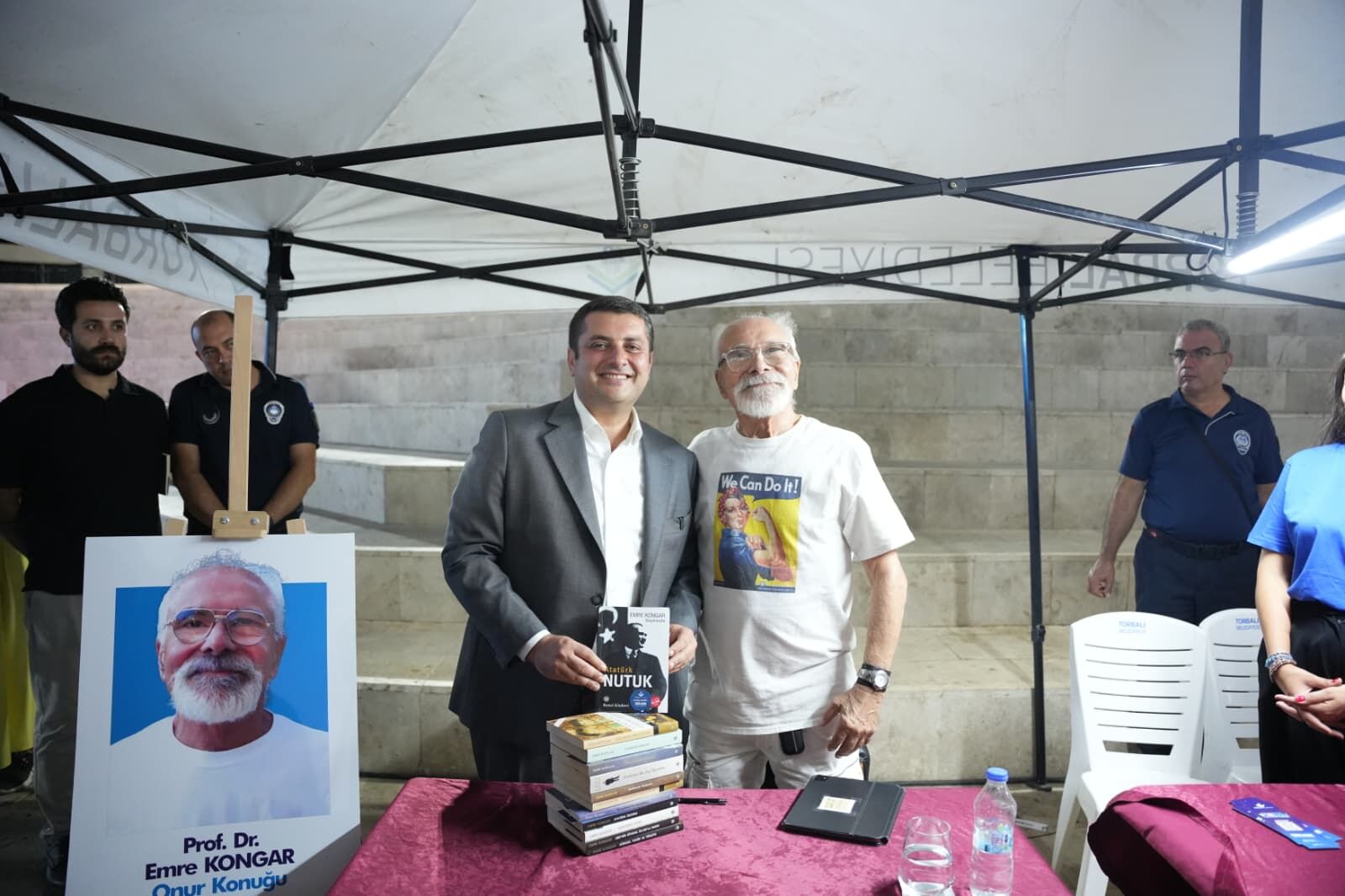 Torbalı’da Kitap Günleri Başladı Emre Kongar Ilk Günün Onur Konuğu Oldu (1)
