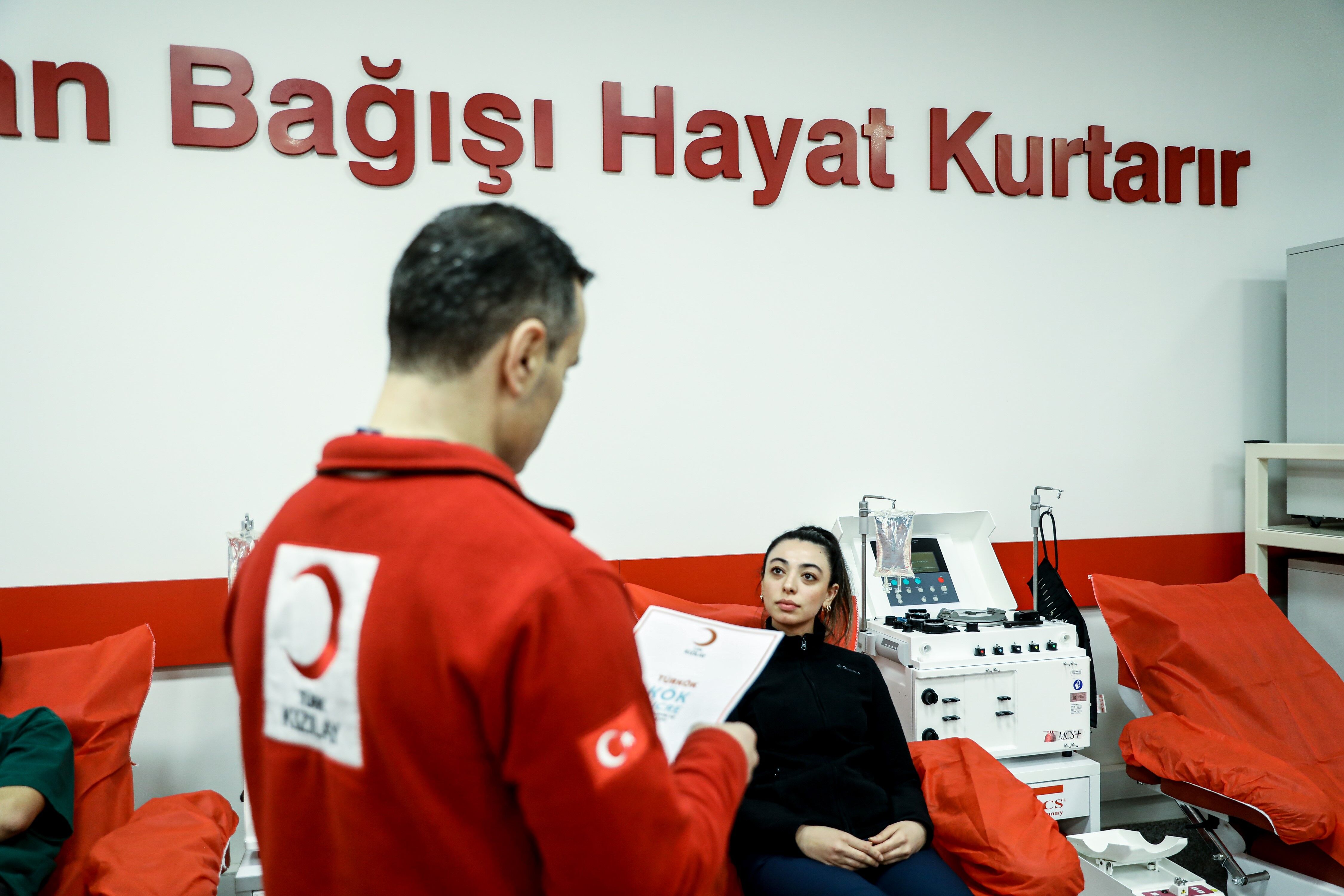 Türk Kızılay verileri açıklandı: Kan bağışında gençlerin payı dikkat çekti