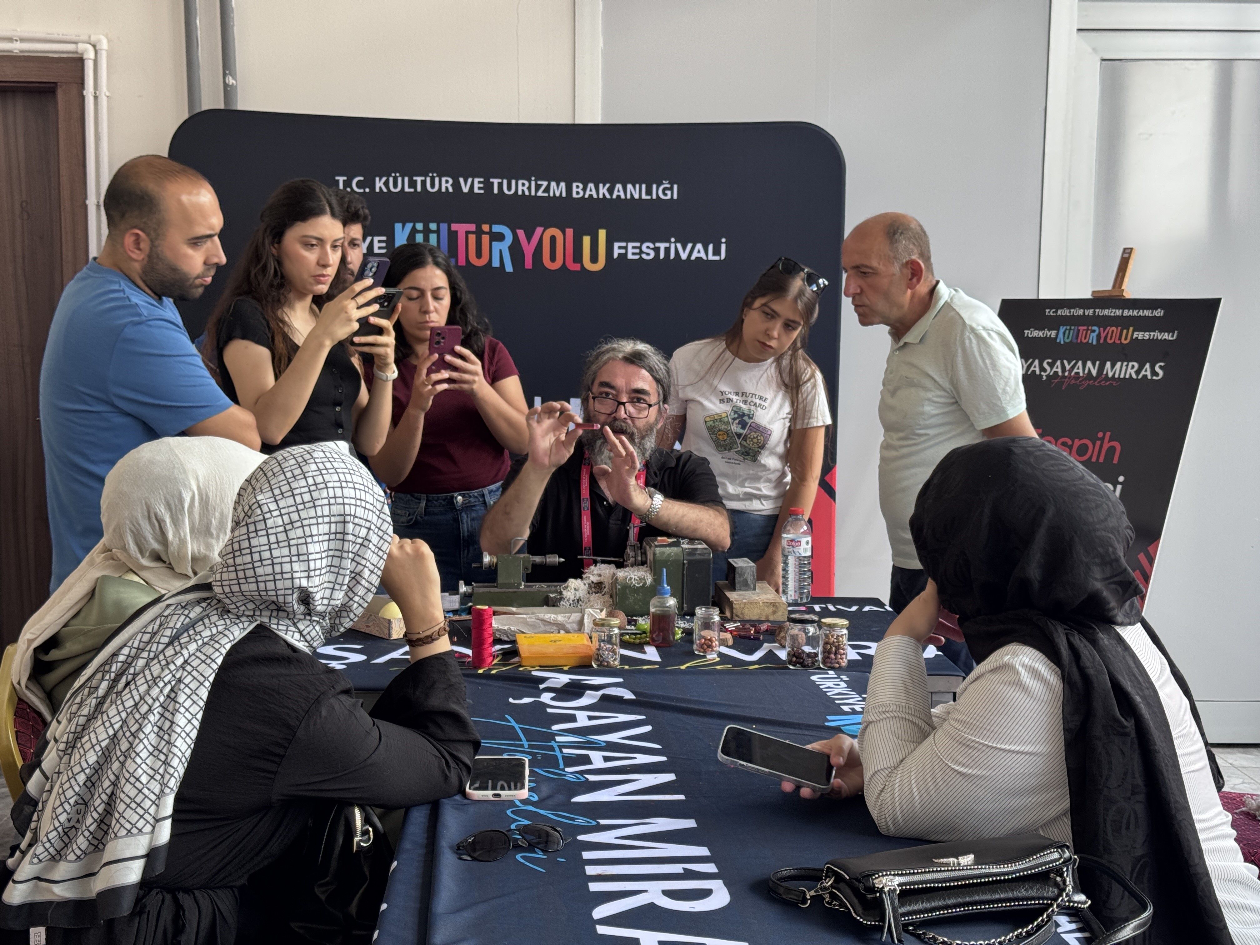 Ustası Anlattı Tespih Yapımında En Önemli Nokta Meğer Buymuş! (1)
