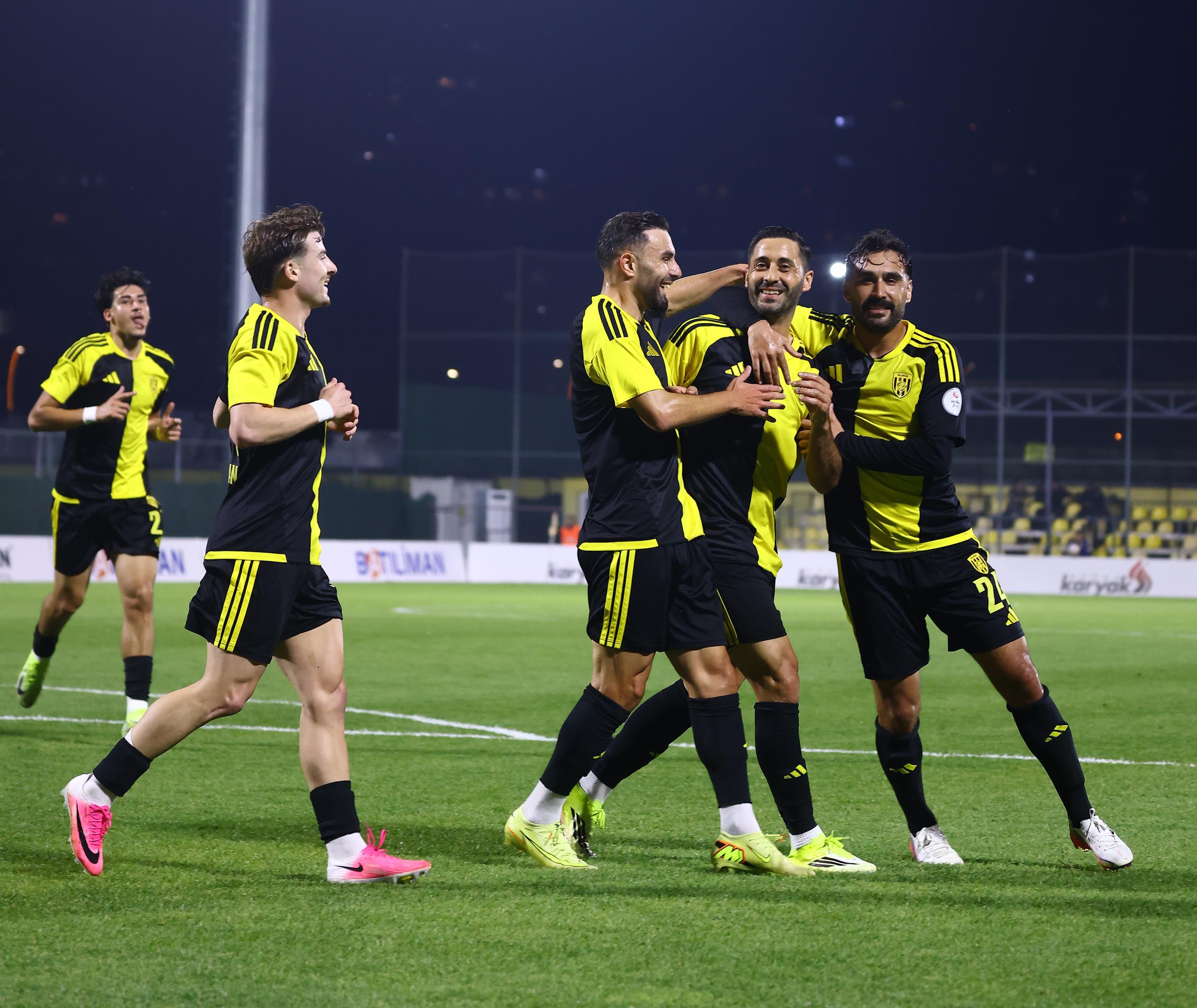 Aliağa FK’dan 5’te 5! Liderlik koltuğuna oturdu