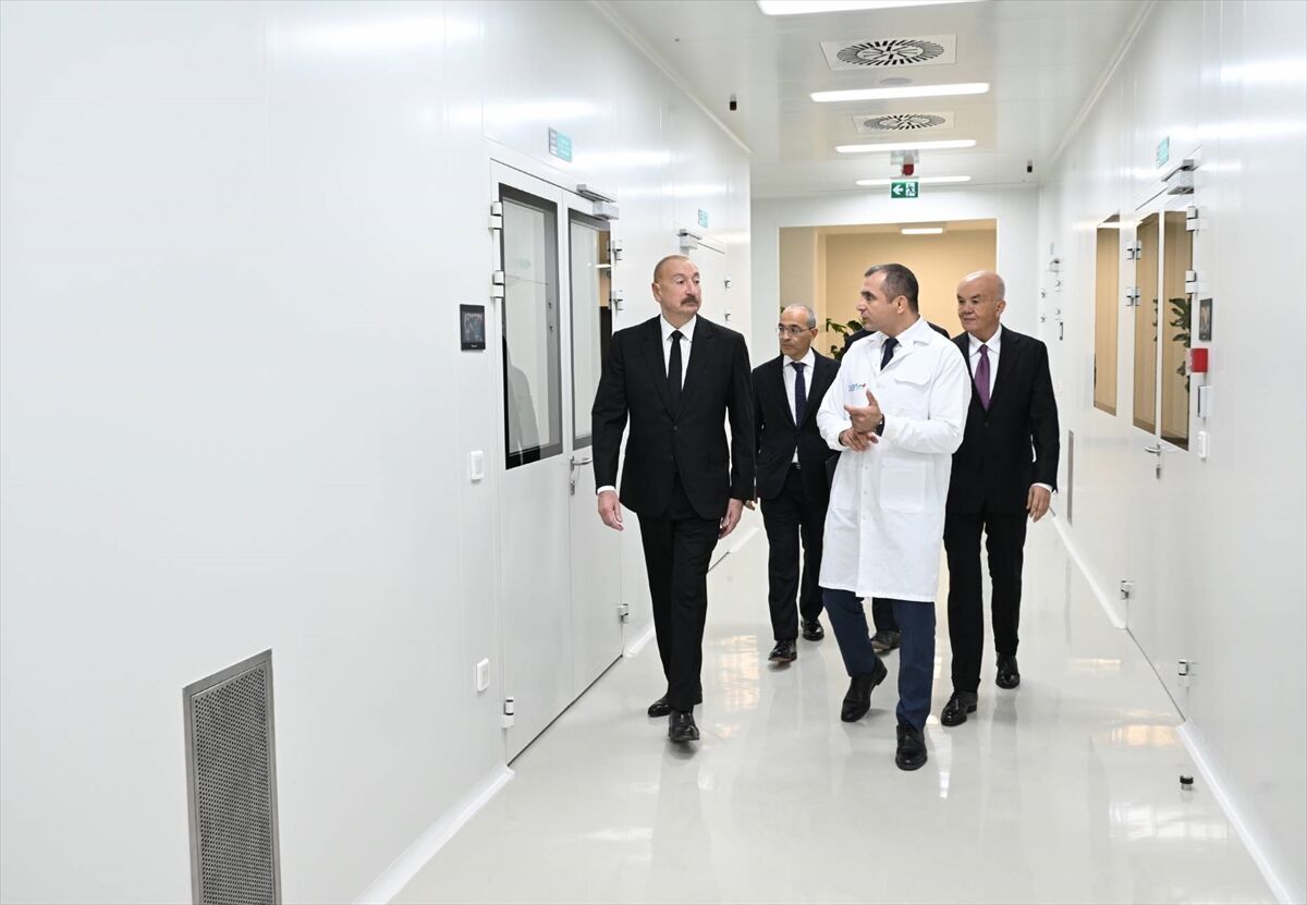 Azerbaycan'ın Ilaç Sektöründe Türk Imzası! 60 Milyon Kutu Üretilecek (1)