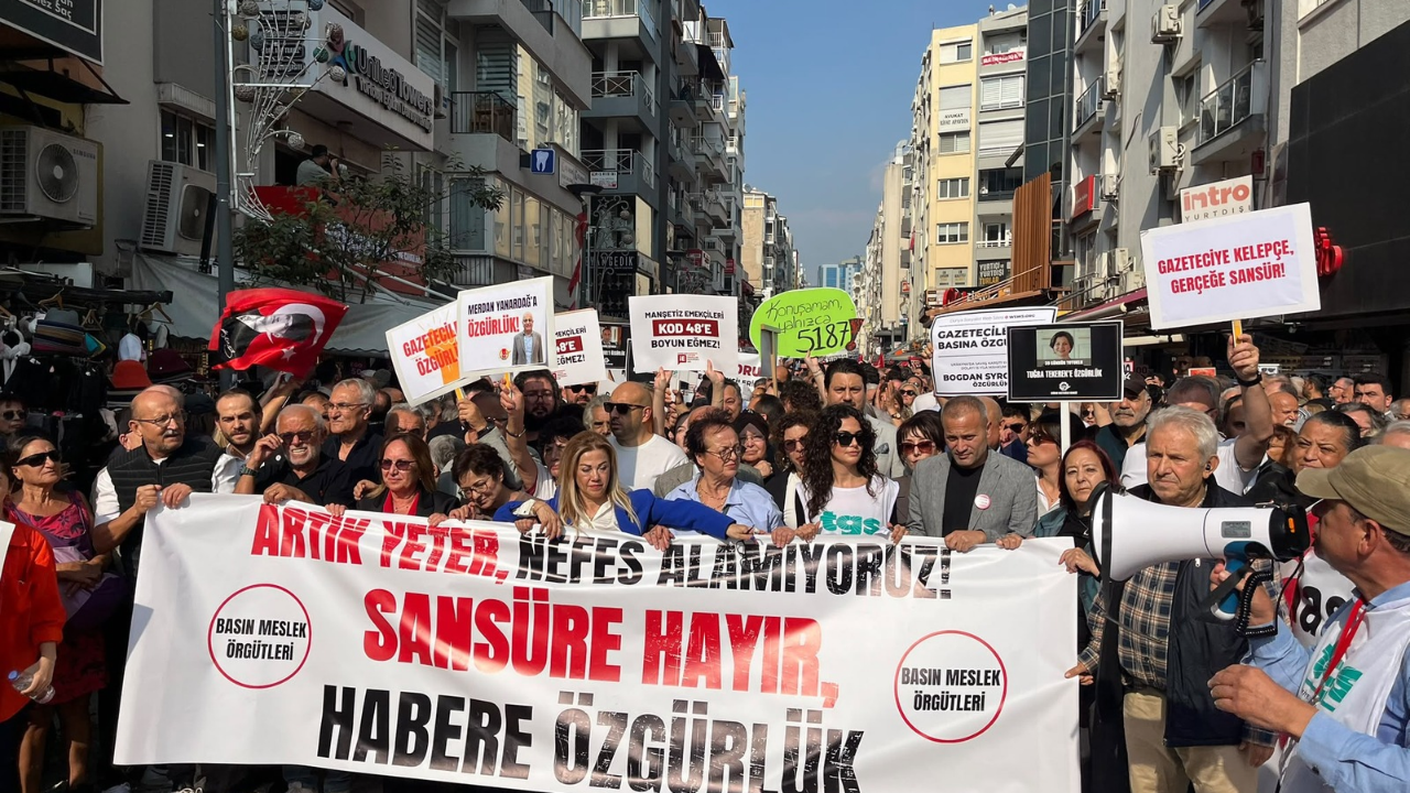 Basın emekçileri seslerini İzmir’de yükseltti! “Özgür basın susturulamaz”