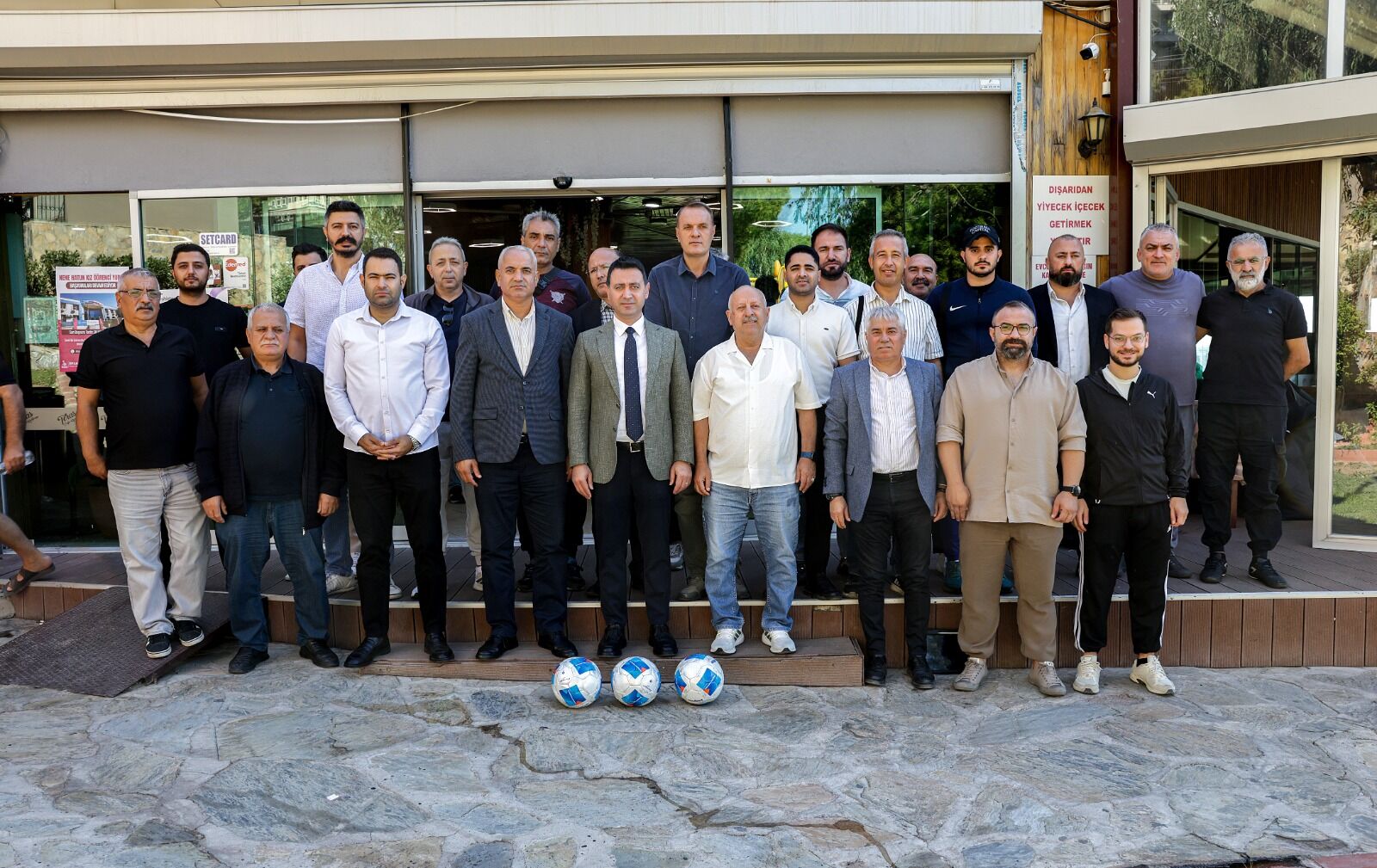 Bayraklı’da Amatör Spora Milyonluk Destek (1)