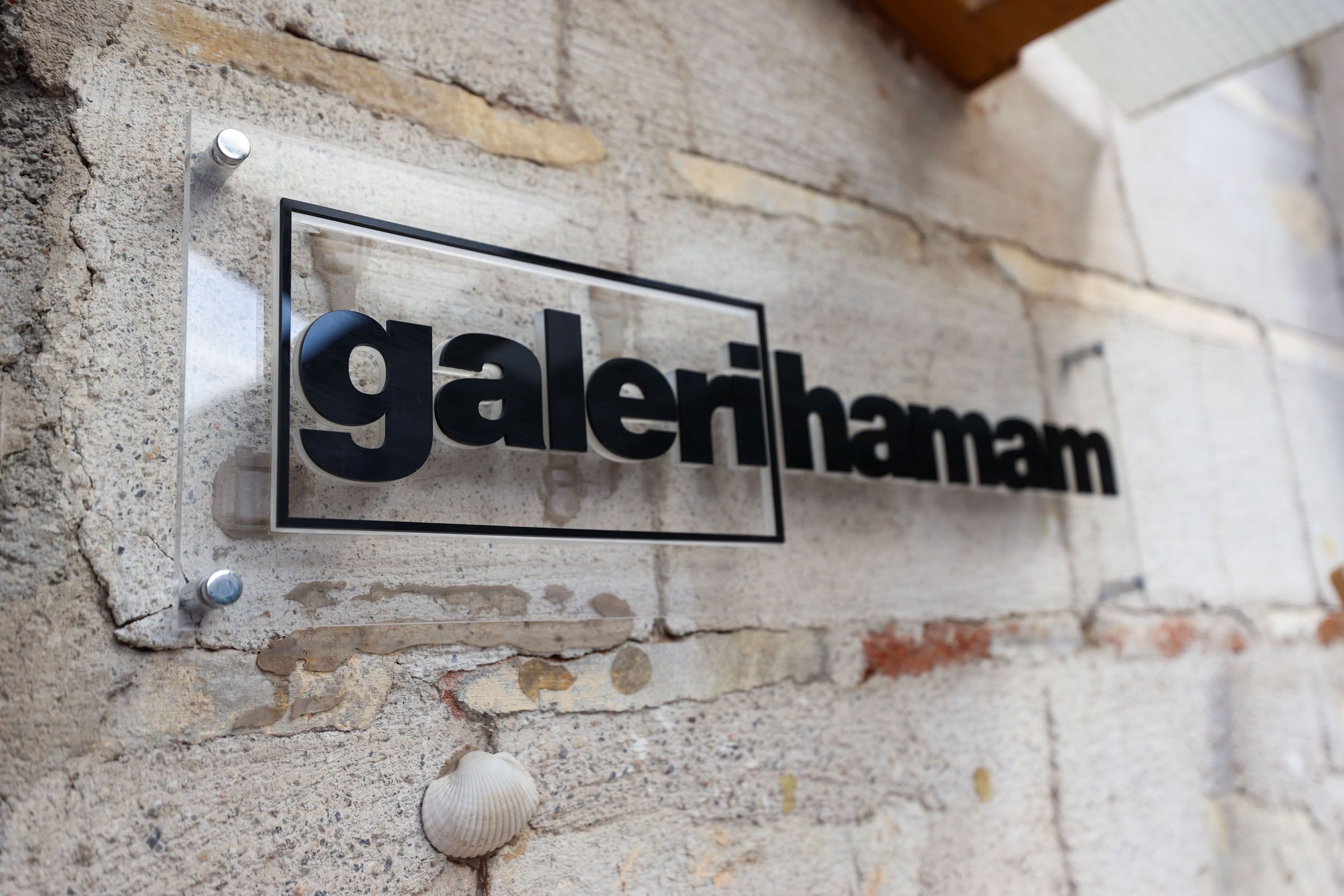 Buca’da Tarihi Hamam Sanat Galerisine Dönüştürüldü Galeri Hamam Açıldı (3)