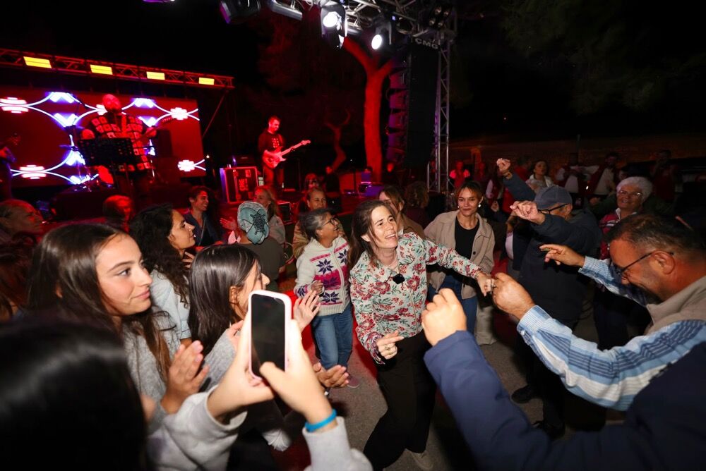 Çeşme 12.Germiyan Şenliği'nde Geçmişten Geleceğe Kültür Buluşması Yaşandı! (4)