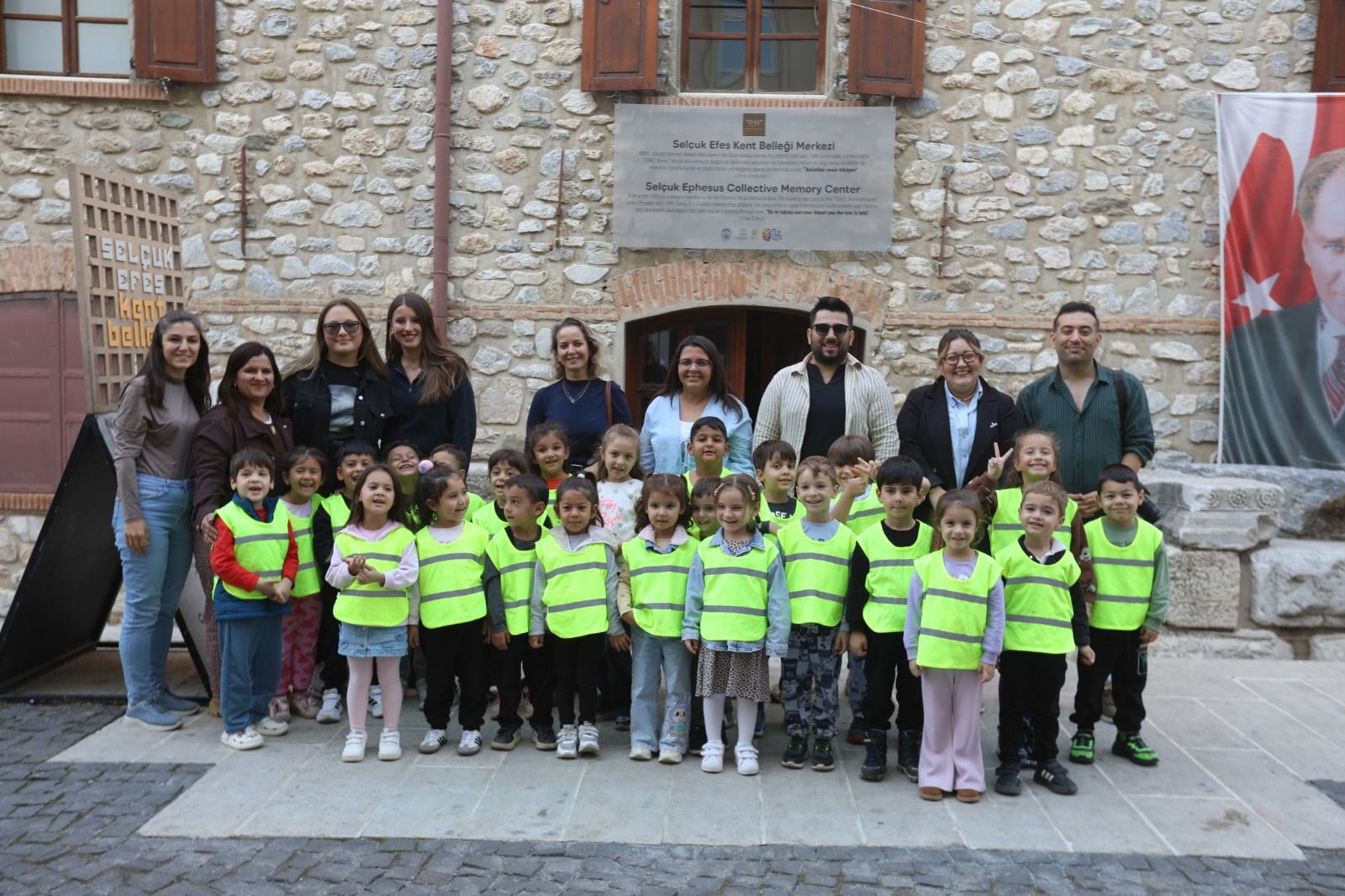 Efes Selçuk’ta Minikler Kentin Tarihini Keşfetti (2)