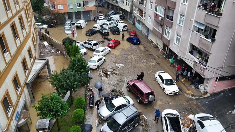 Istanbulda Sel Felaketinde Can Kaybi 4E Yukseldi 5 Kisi Hala Kayip