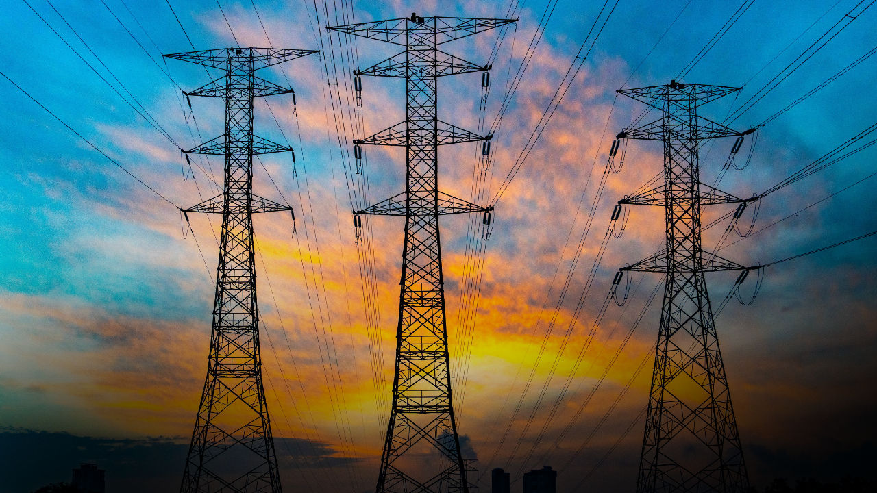 Türkiye’de elektrik tüketiminin zirve yaptığı saat belli oldu! İhracat rakamları açıklandı