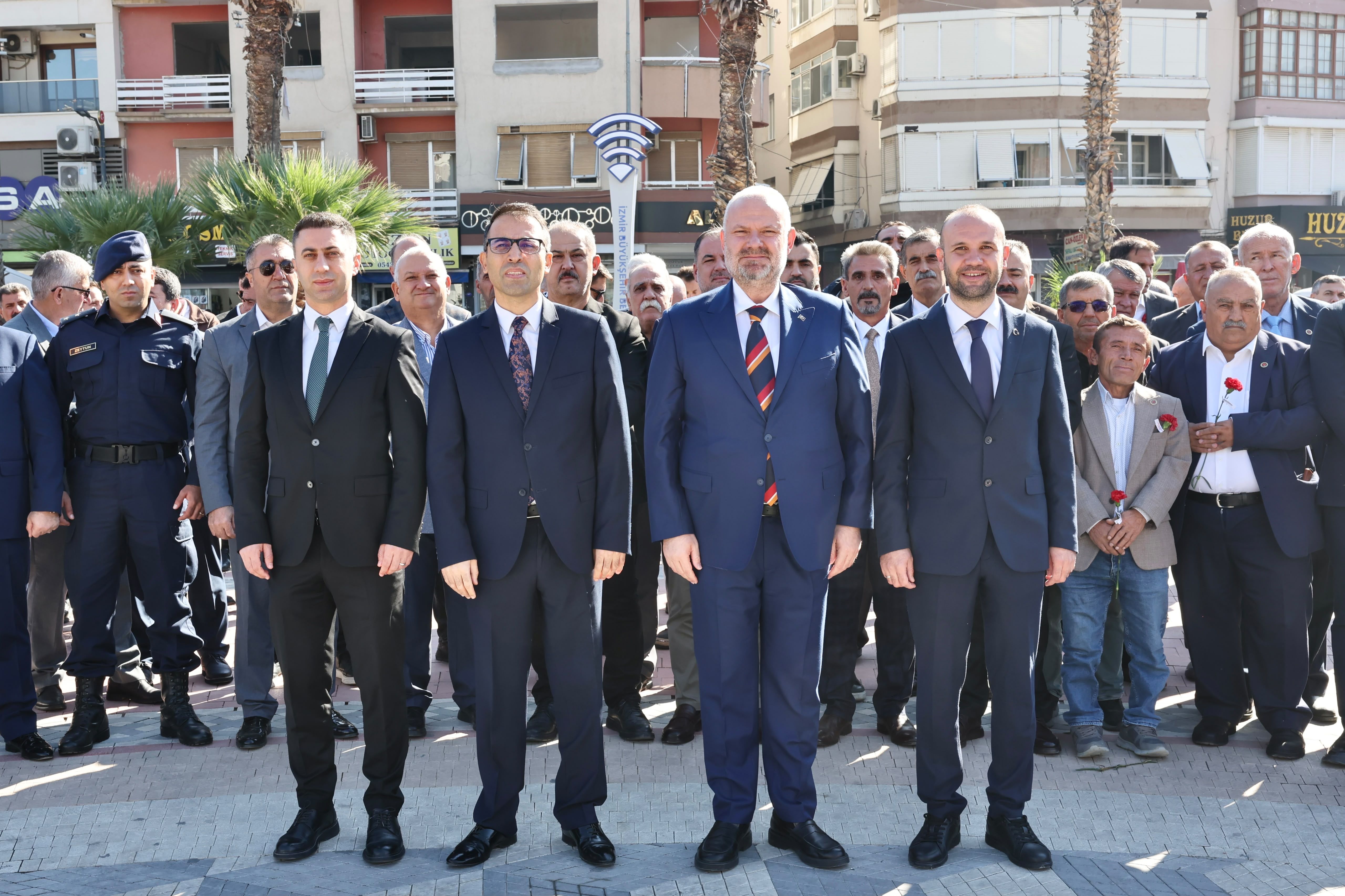 Menemen’de Muhtarlar Günü Törenle Kutlandı Başkan Pehlivan’dan Mesaj (1)