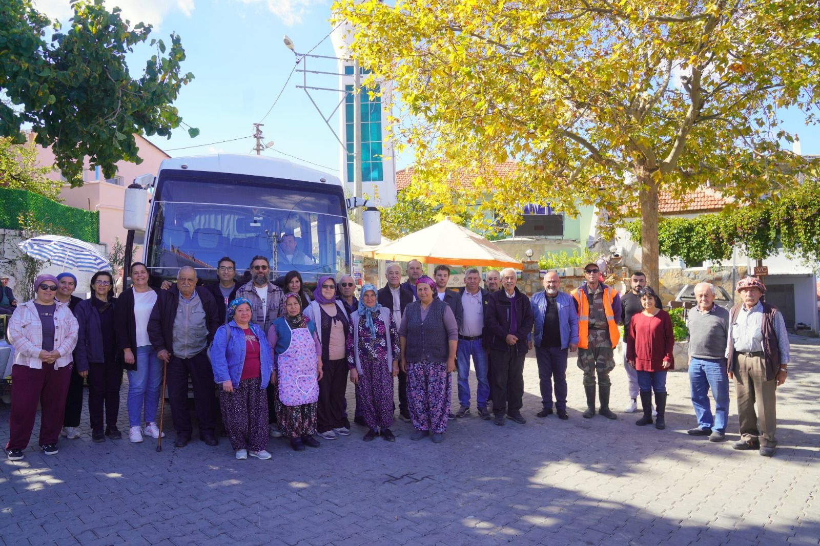 Seferihisar’da Üreticilere Yeni Destek Gödence’ye Pazar Otobüsü Geliyor (1)