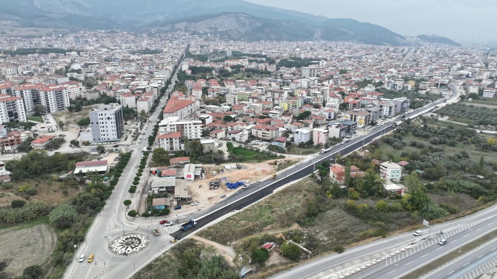 Soma’da Mahalle Sakinlerini Sevindiren Çalışma Altyapının Ardından Asfalt Serimi Başladı (1)