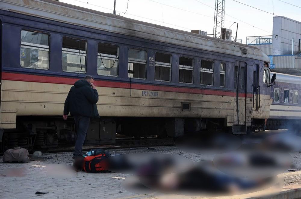Son Dakika: Tren istasyonuna saldırı! Çok sayıda ölü ve yaralı var
